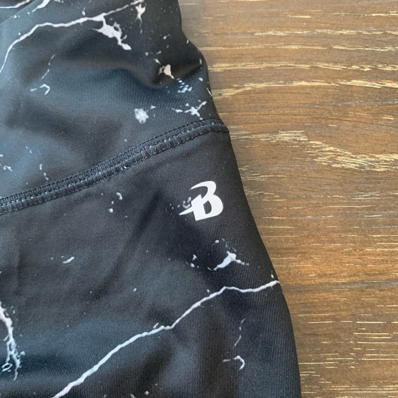 Women’s black leggings - Picture 3 of 3